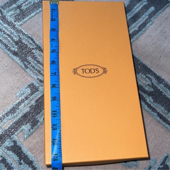 Tod’s boxes empty - Picture 11 of 13